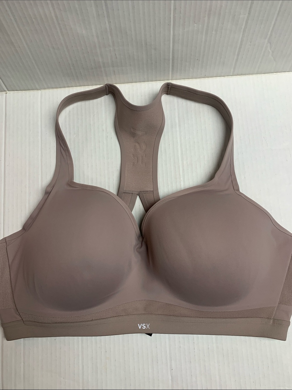 Victoria’s Secret VSX Incredible Plunge Sports Bra 40D